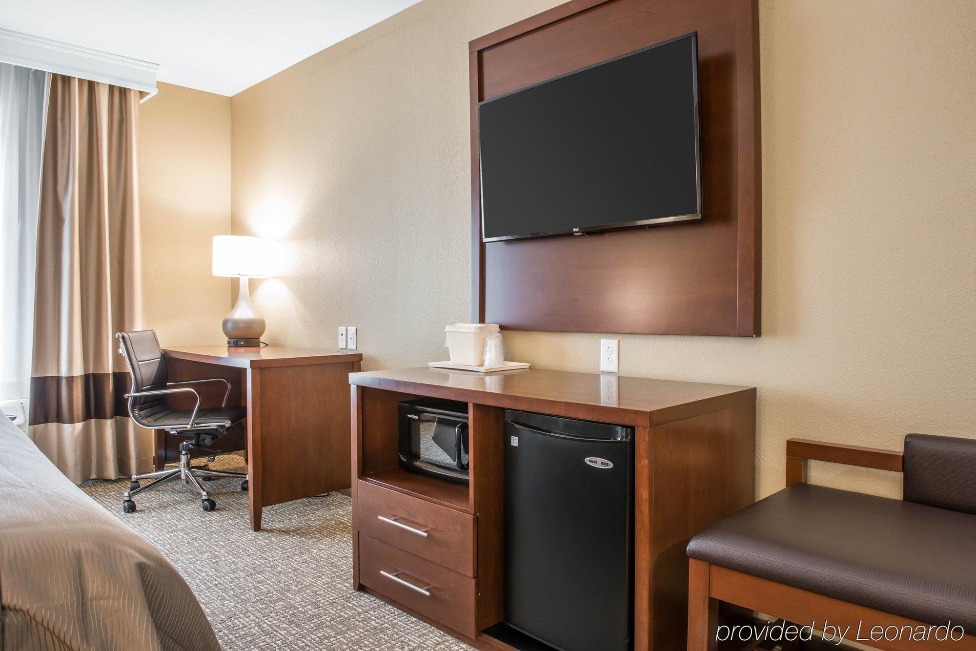Comfort Inn & Suites Pittsburgh Gibsonia Extérieur photo